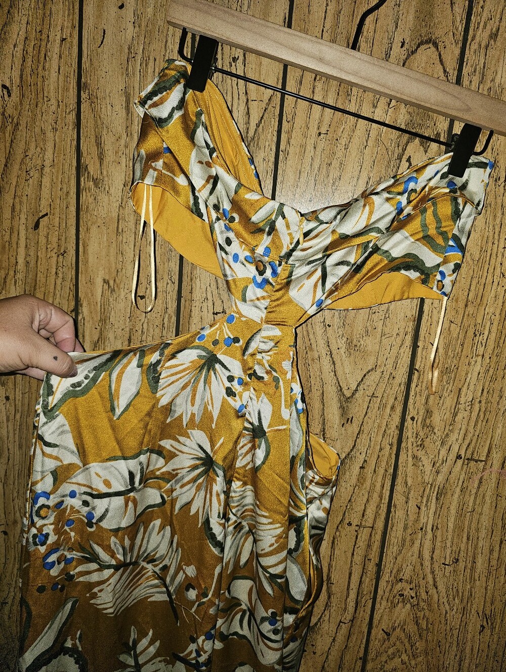 FASHION NOVA Marigold Satin Pack Your Bags Cut Out Strapless Jumpsuit - Large - Picture 6 of 12